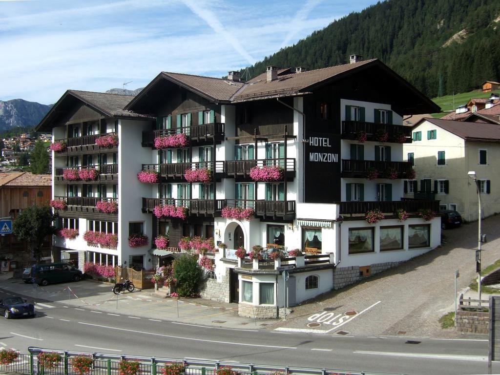 Foto Hotel Monzoni (fu)